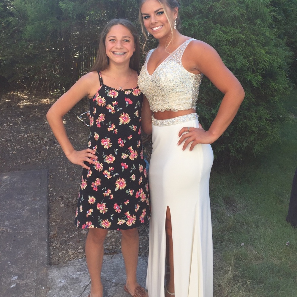 White Prom/ Wedding Dress